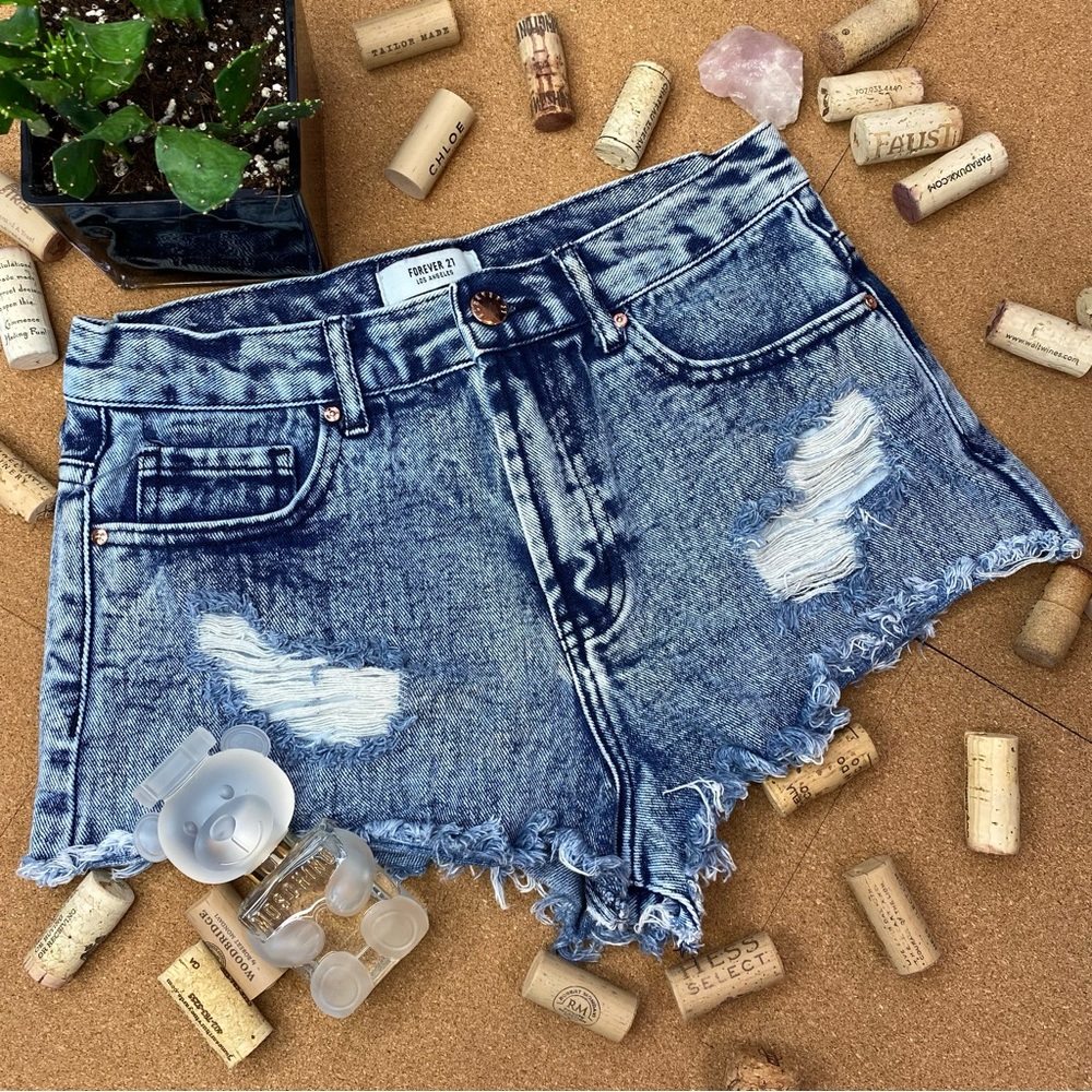 Forever 21. Acid Washed Denim Shorts